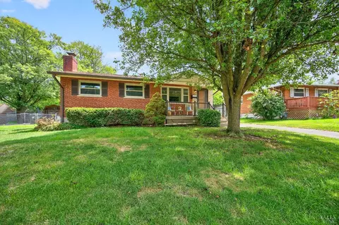 10580 Robindale Dr, Sharonville, OH 45241