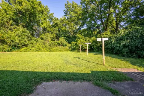 Exterior - 8853 Planet Dr, Cincinnati, OH 45231 photo 3 of 3