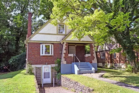 1111 Rossmore Ave, Cincinnati, OH 45237