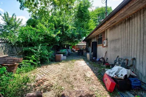 Exterior - 4231 Myrtle Ave, Cincinnati, OH 45236 photo 5 of 6