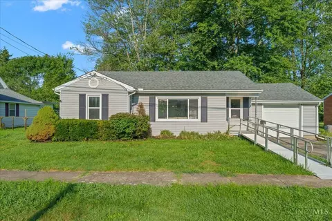 517 Union St, Bethel, OH 45106