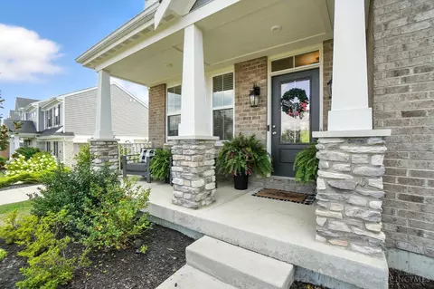 Exterior - 2803 Buckridge Dr, Cincinnati, OH 45233 photo 2 of 6