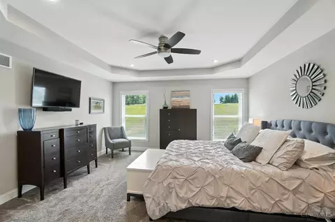 Bedroom - 2803 Buckridge Dr, Cincinnati, OH 45233 photo 2 of 9