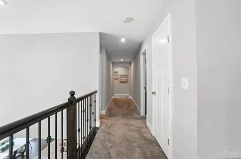 Entry Way - 2803 Buckridge Dr, Cincinnati, OH 45233 photo 6 of 7