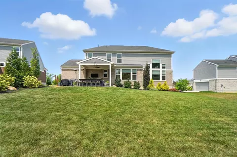 Exterior - 2803 Buckridge Dr, Cincinnati, OH 45233 photo 3 of 6