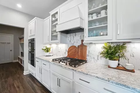 Kitchen - 2803 Buckridge Dr, Cincinnati, OH 45233 photo 3 of 7