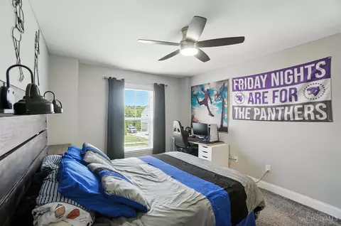 Bedroom - 2803 Buckridge Dr, Cincinnati, OH 45233 photo 7 of 9