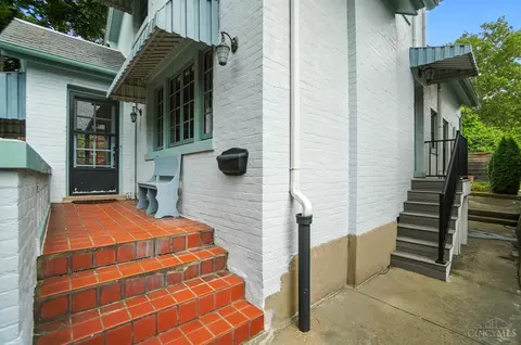 Exterior - 3132 Bishop St, Cincinnati, OH 45220 photo 2 of 15