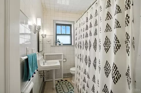 Bath - 3132 Bishop St, Cincinnati, OH 45220 photo 1 of 3
