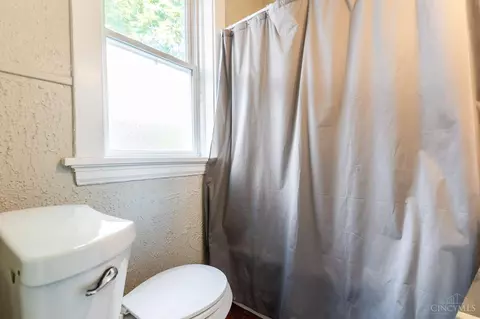 208 Bosley St, Cincinnati, OH 45219 photo 7