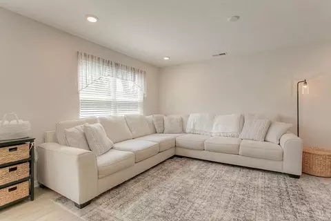 5084 Lakeview Dr, Morrow, OH 45152 photo 9