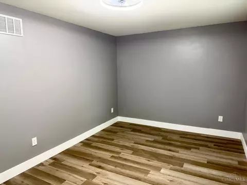 Bedroom - 1762 Lockbourne Dr, Cincinnati, OH 45240 photo 3 of 6