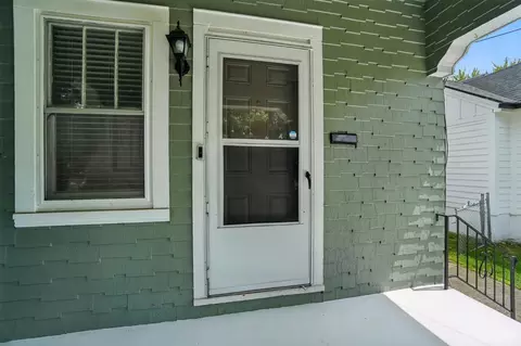 Exterior - 4402 Simpson Ave, Cincinnati, OH 45227 photo 8 of 18