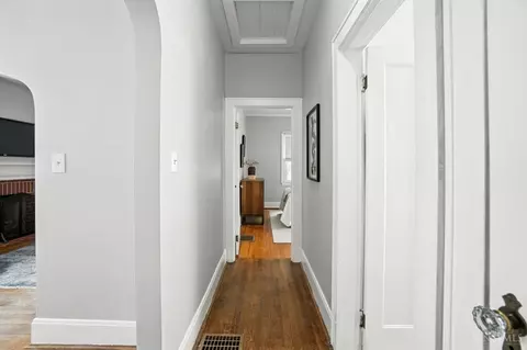 Entry Way - 4402 Simpson Ave, Cincinnati, OH 45227 photo 4 of 6