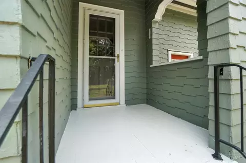 Exterior - 4402 Simpson Ave, Cincinnati, OH 45227 photo 9 of 18