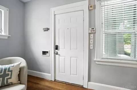 Entry Way - 4402 Simpson Ave, Cincinnati, OH 45227 photo 1 of 6