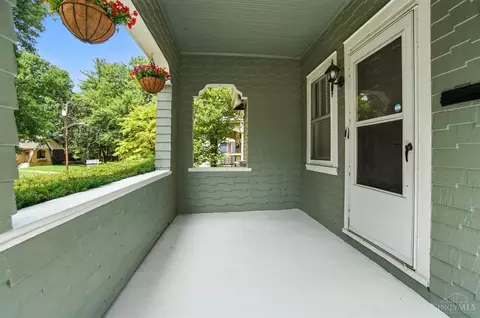 Exterior - 4402 Simpson Ave, Cincinnati, OH 45227 photo 6 of 18