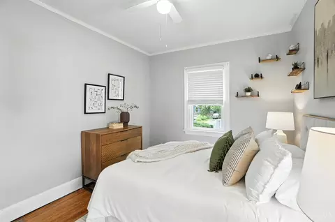 Bedroom - 4402 Simpson Ave, Cincinnati, OH 45227 photo 3 of 6