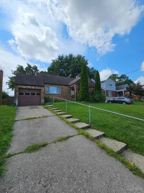 4137 Janward Dr, Cheviot, OH 45211