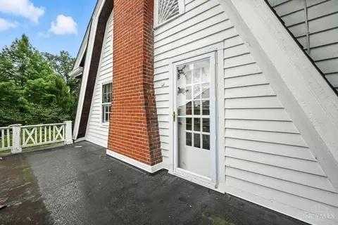 Exterior - 3306 Lambert Pl, Cincinnati, OH 45208 photo 3 of 10
