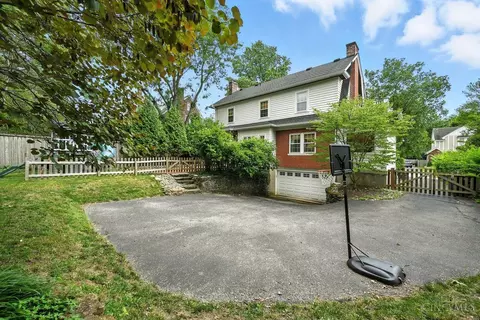 Exterior - 3306 Lambert Pl, Cincinnati, OH 45208 photo 5 of 10