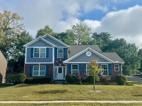 175 Lakeshore Dr, Springboro, OH 45066