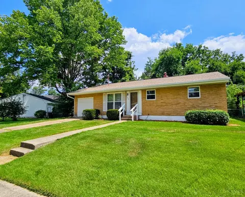 11562 Fitchburg Ln, Forest Park, OH 45240