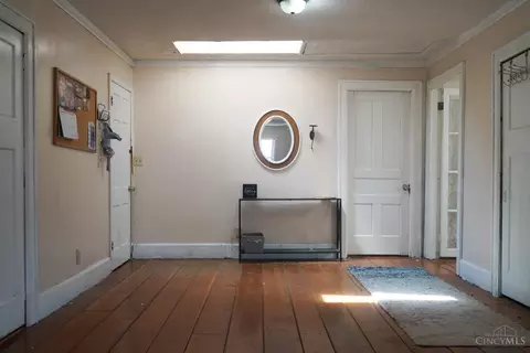 Entry Way - 527 Aldor Ln, Cincinnati, OH 45255 photo 1 of 1
