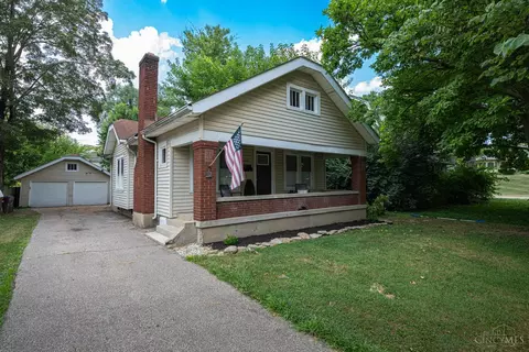112 Ardmore Dr, Middletown, OH 45042