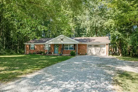 4903 Clemons Rd, Batavia, OH 45103