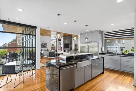 Kitchen - 981 Hatch St, Cincinnati, OH 45202 photo 8 of 8