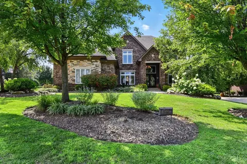 3251 Riverside Dr, Mason, OH 45040