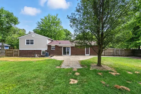 Exterior - 4787 Timberknoll Rd, Cincinnati, OH 45244 photo 4 of 5