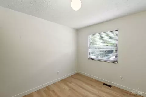 Bedroom - 4787 Timberknoll Rd, Cincinnati, OH 45244 photo 1 of 13