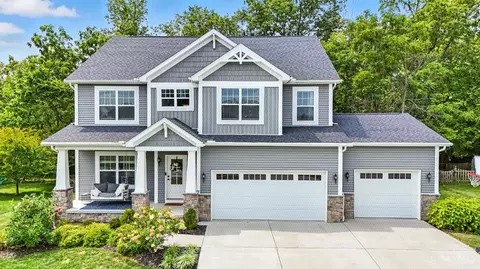 5621 Wittmer Meadows Dr, Milford, OH 45150
