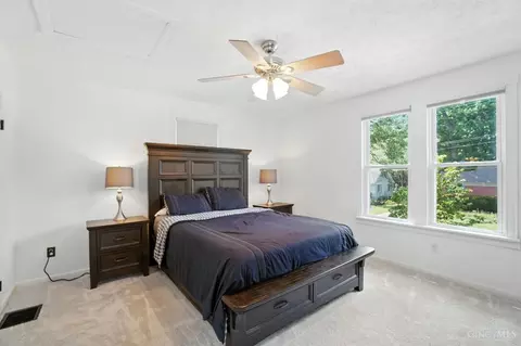 Bedroom - 2244 Suffolk St, Cincinnati, OH 45230 photo 2 of 2