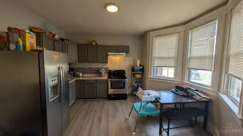 Kitchen - 1011 Purcell Ave, Cincinnati, OH 45205 photo 1 of 2