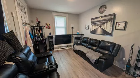 Living - 1011 Purcell Ave, Cincinnati, OH 45205 photo 1 of 1