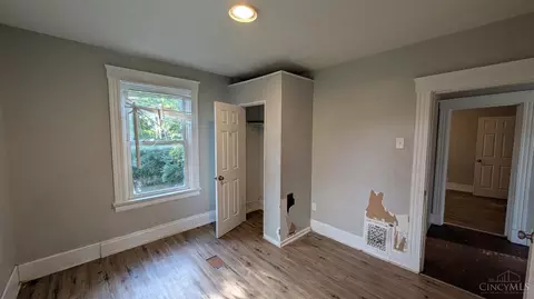 Bedroom - 1011 Purcell Ave, Cincinnati, OH 45205 photo 1 of 2