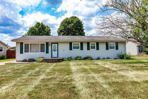 617 Kenwood Pl, Trenton, OH 45067
