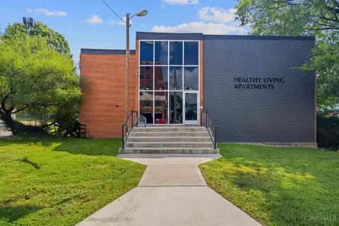 2058 Auburn Ave, Cincinnati, OH 45219