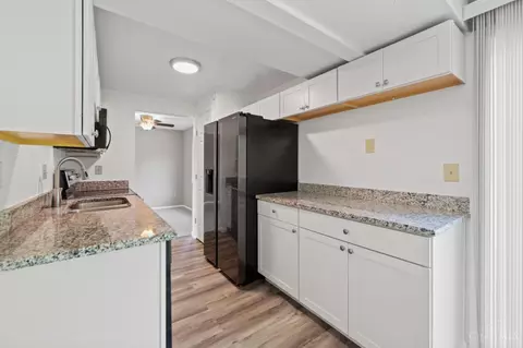 Kitchen - 994 Harrogate Ct, Forest Park, OH 45240 photo 1 of 1