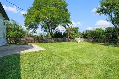 Exterior - 994 Harrogate Ct, Forest Park, OH 45240 photo 4 of 5