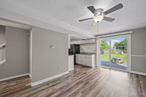 Living - 994 Harrogate Ct, Forest Park, OH 45240 photo 4 of 4