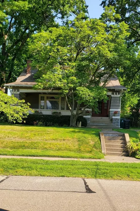 3016 Lischer Ave, Cincinnati, OH 45211