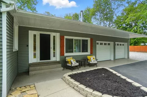 Exterior - 3958 Cain Run Rd, Batavia, OH 45103 photo 5 of 30