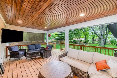 Exterior - 10128 Zig Zag Rd, Blue Ash, OH 45242 photo 3 of 5