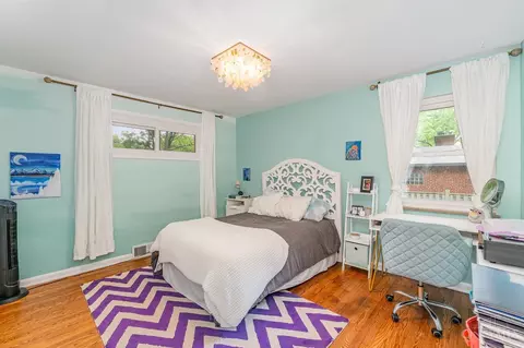 Bedroom - 10128 Zig Zag Rd, Blue Ash, OH 45242 photo 4 of 5