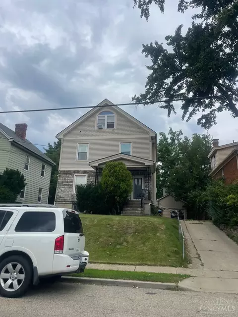 3608 Woodbine Ave, Cheviot, OH 45211