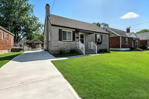 4495 Victor Ave, Blue Ash, OH 45242